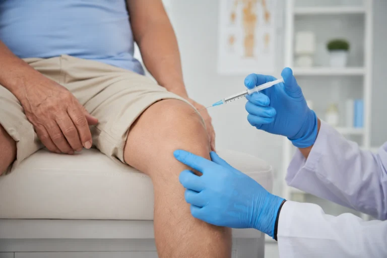 Knee injections for osteoarthritis benefits and risks